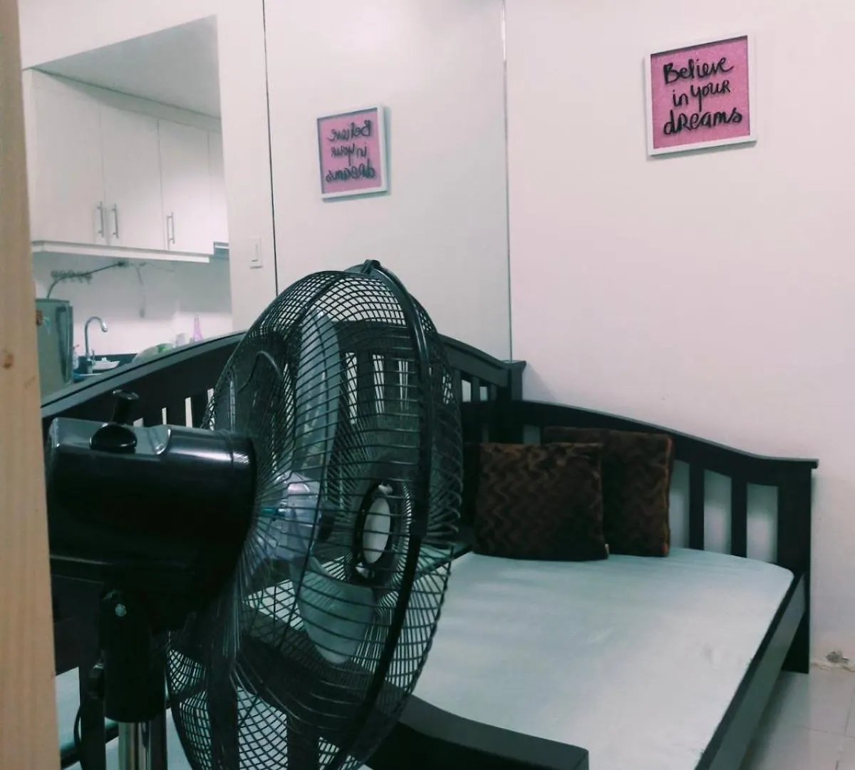 Rem Staycation Pasay 0*,  Filipiny